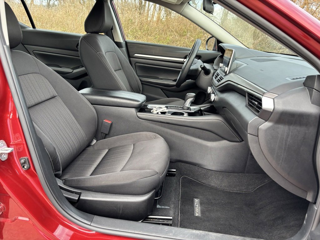 Used 2023 Nissan Altima 2.5 SV image 31