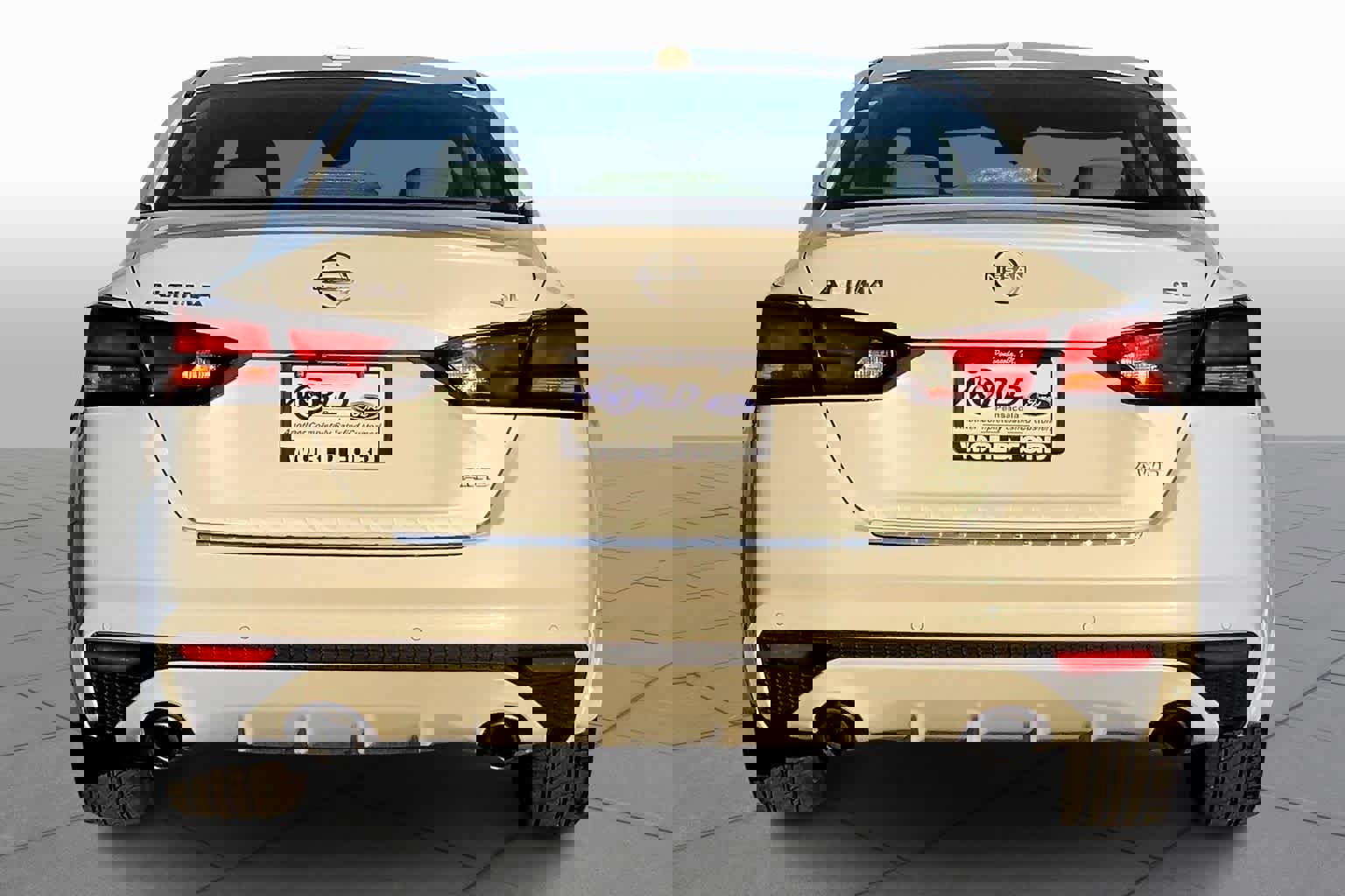 Used 2023 Nissan Altima 2.5 SL image 4