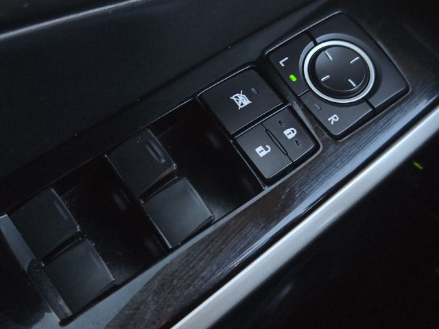 Used 2017 Lexus IS 300 AWD w/ Navigation System Package image 27