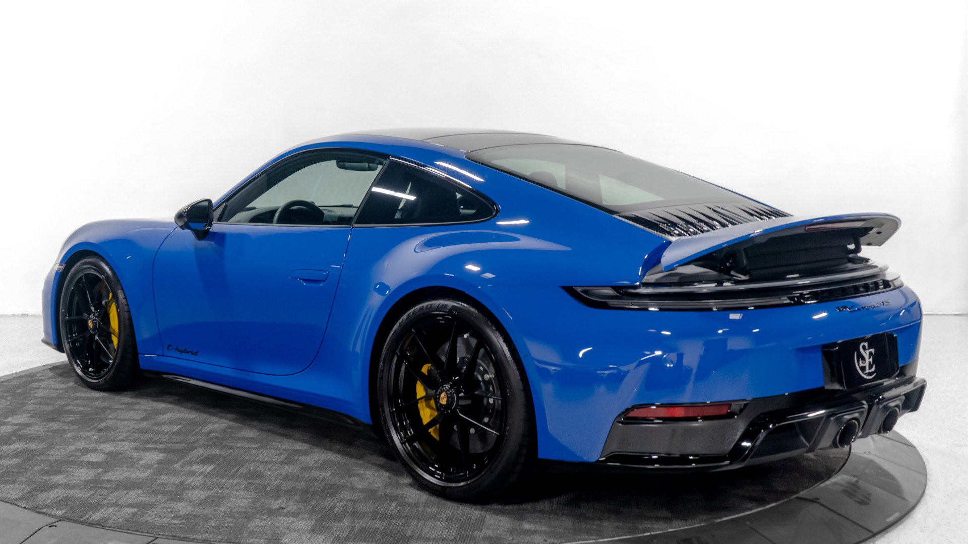 Used 2026 Porsche 911 Carrera GTS image 6