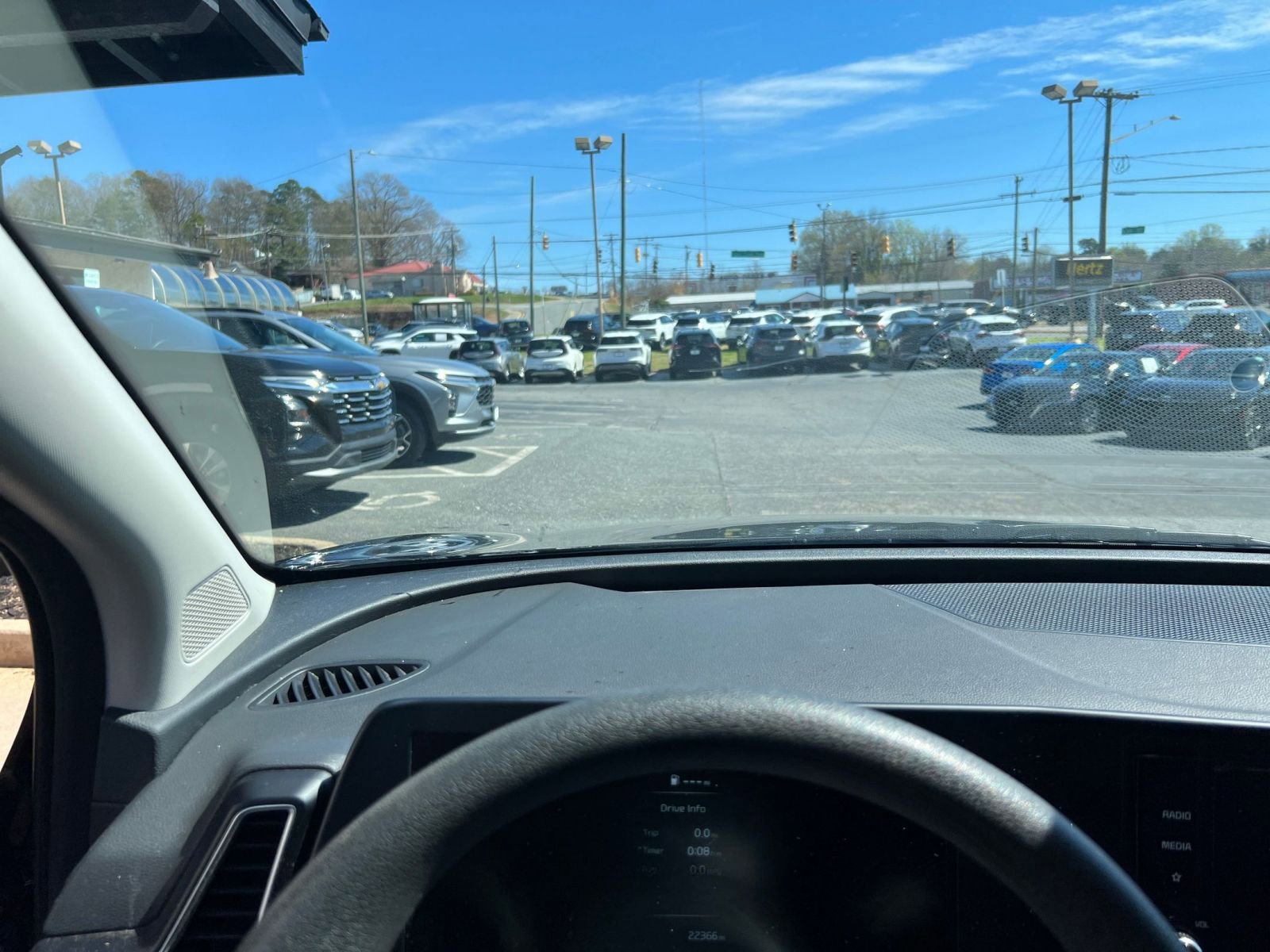 Used 2025 Kia Sportage LX image 29