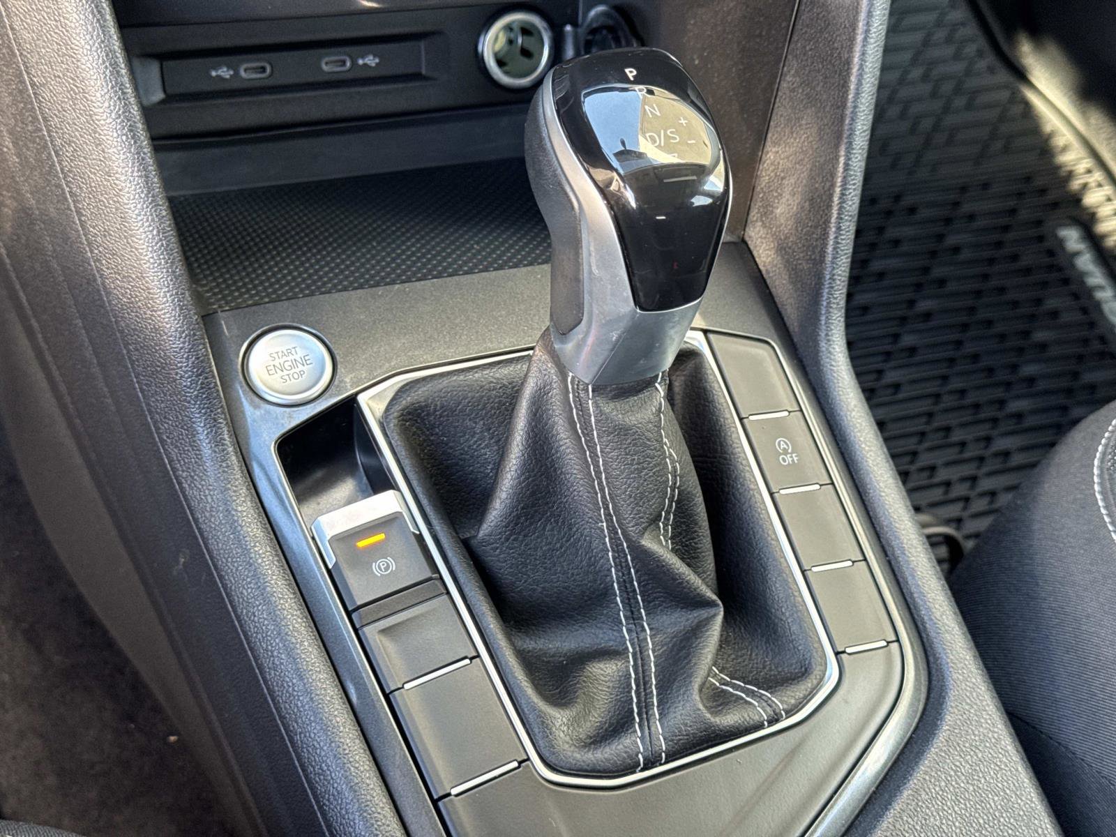 Certified 2022 Volkswagen Tiguan S image 16