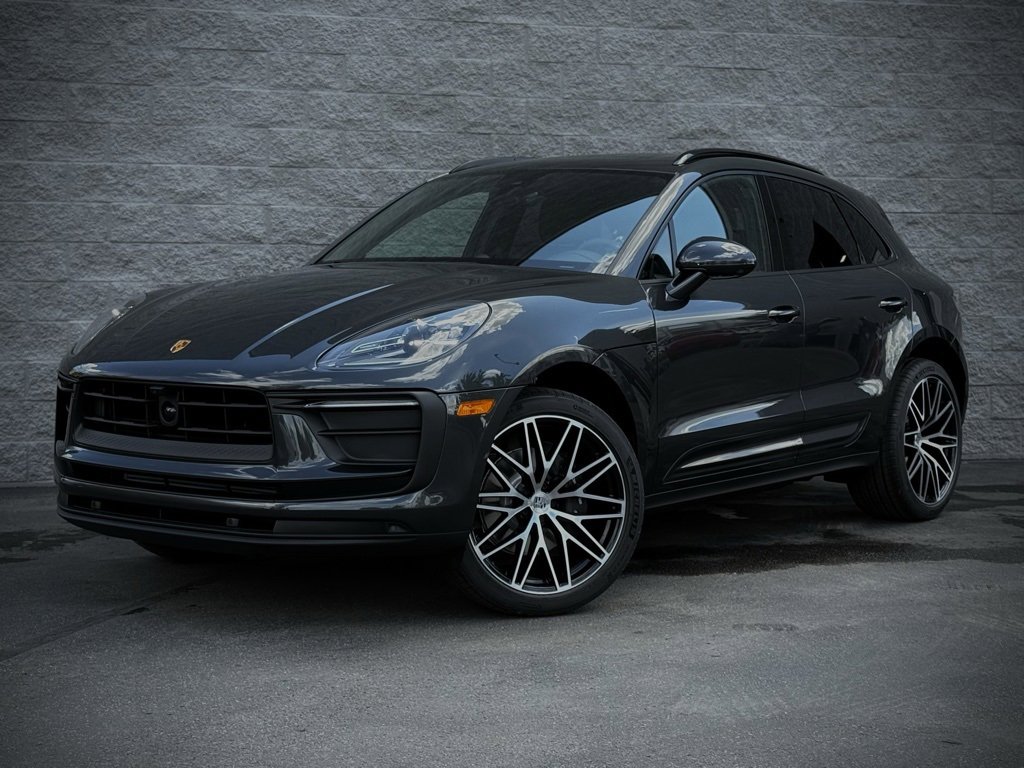 New 2025 Porsche Macan image 1