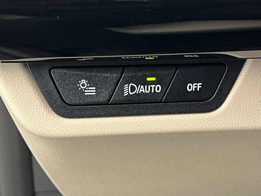 Certified 2025 BMW X1 xDrive28i image 19