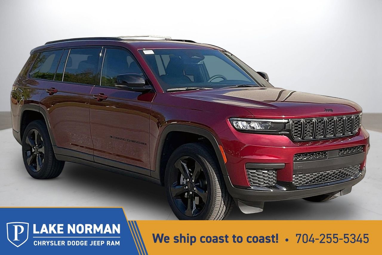 Certified 2025 Jeep Grand Cherokee L Altitude AWD/4WD image 1
