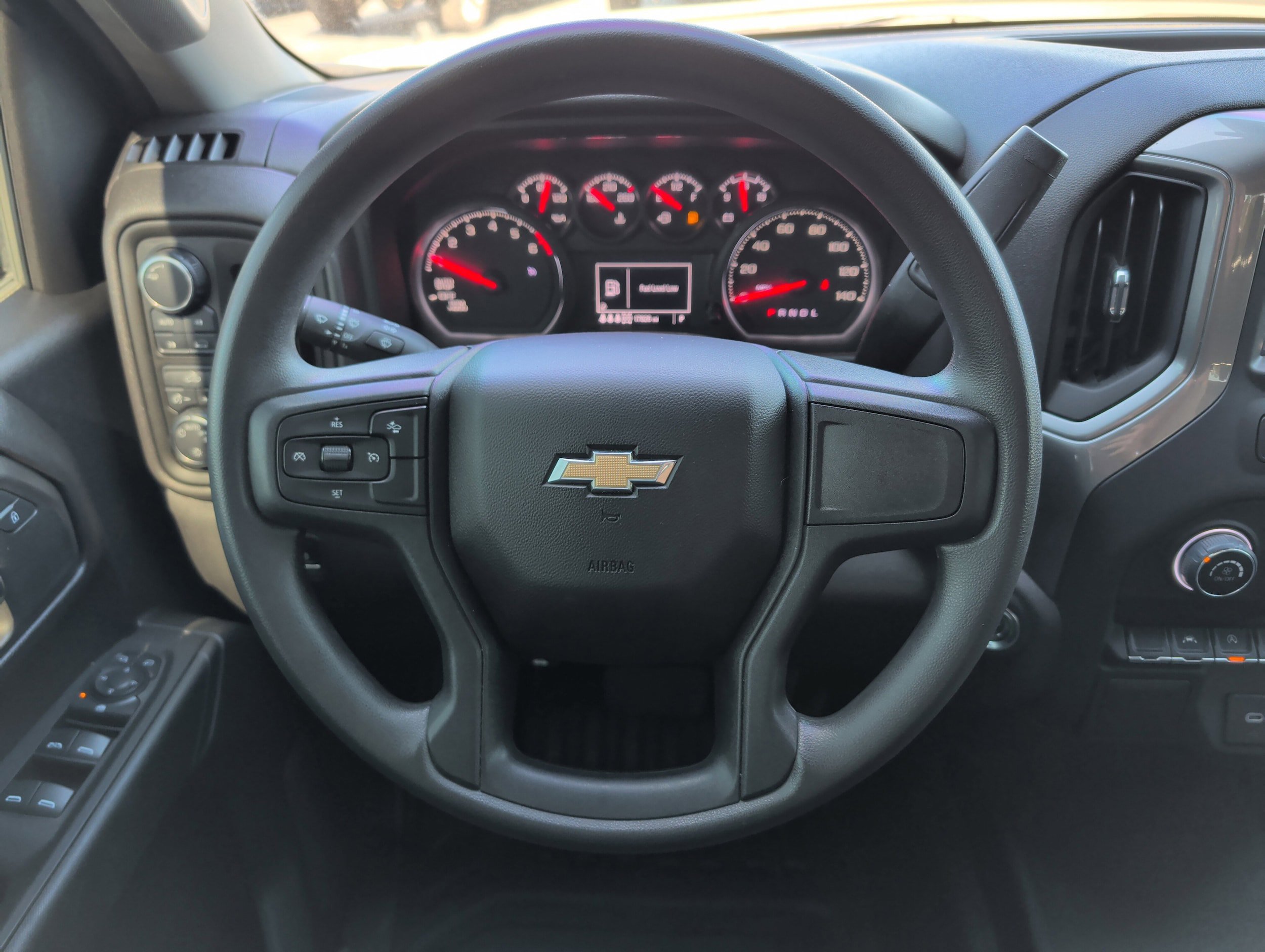 Used 2025 Chevrolet Silverado 1500 W/T w/ WT Value Package AWD/4WD image 17