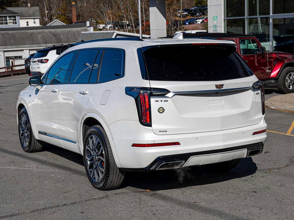 Used 2023 Cadillac XT6 Sport image 4