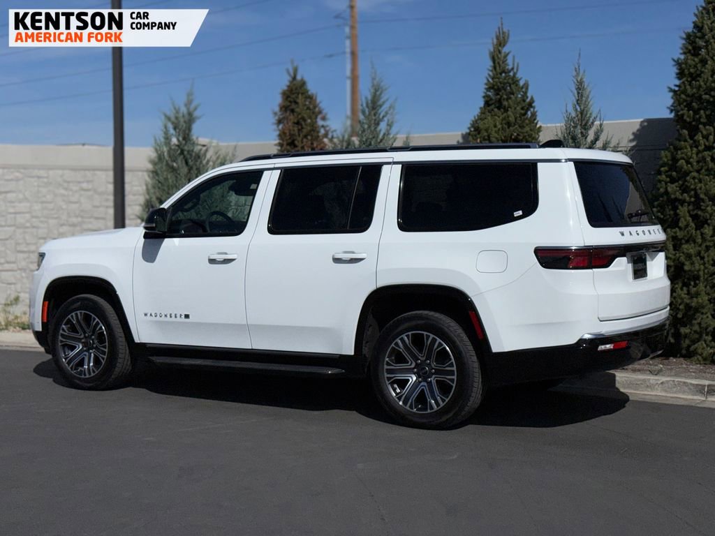 Used 2025 Jeep Wagoneer 4WD image 5