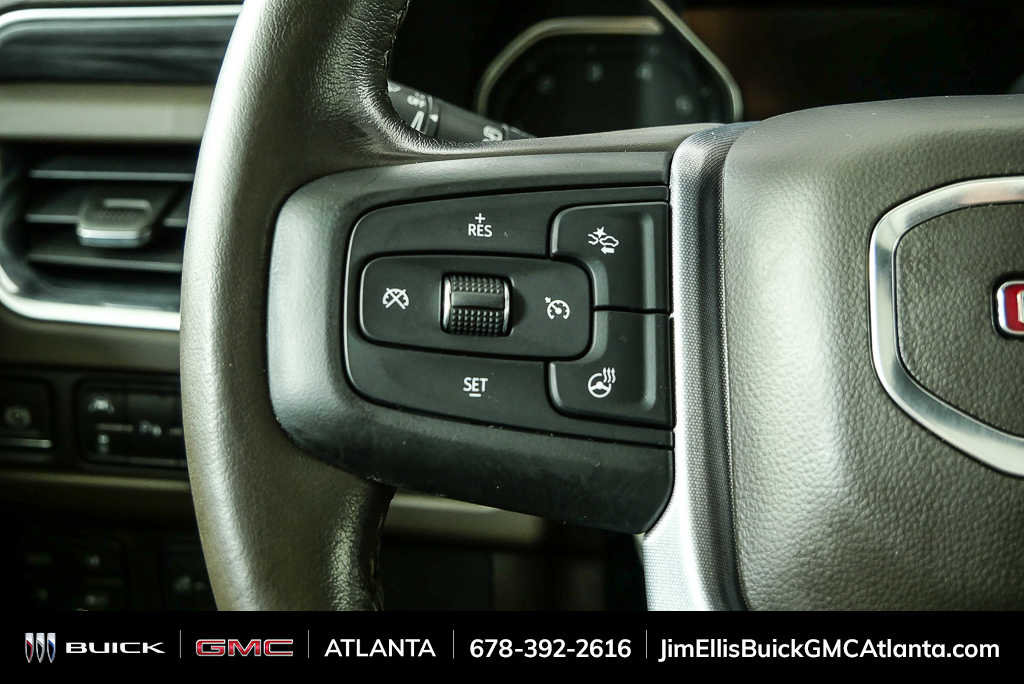 Used 2021 GMC Yukon SLT w/ SLT Premium Package image 11