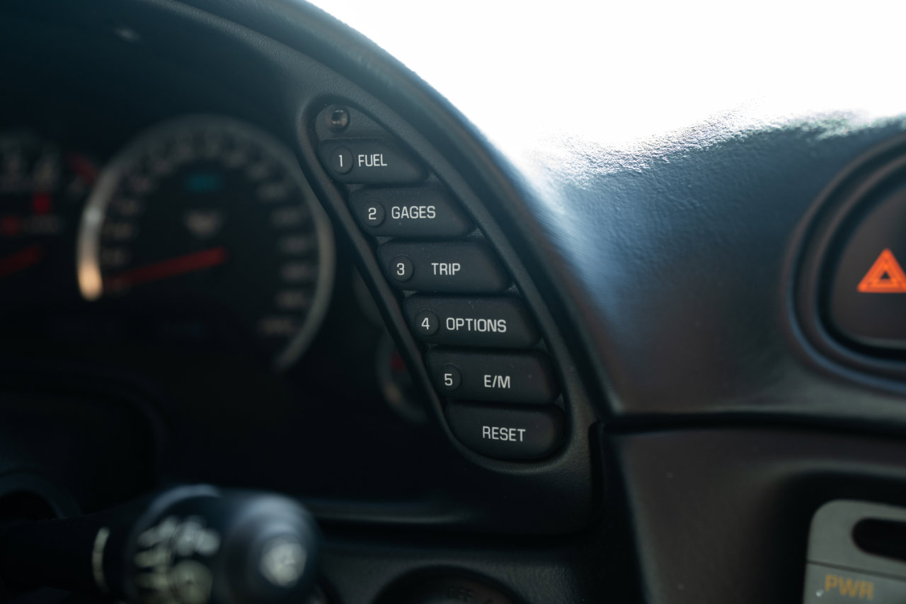 Used 2004 Chevrolet Corvette Z06 w/ Memory Package image 59