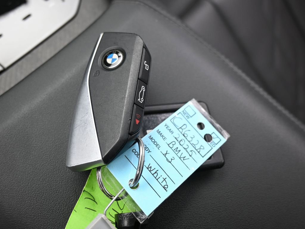 Used 2025 BMW X3 xDrive30i AWD/4WD image 35
