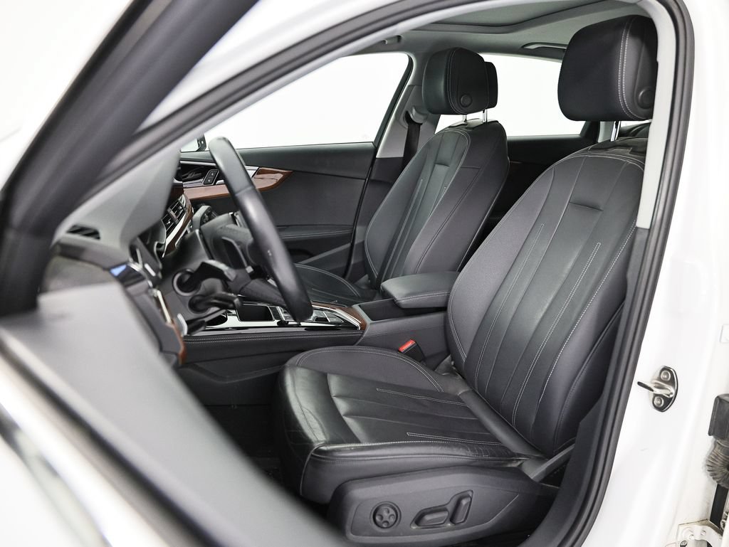 Used 2022 Audi A4 2.0T Premium Plus AWD/4WD image 5
