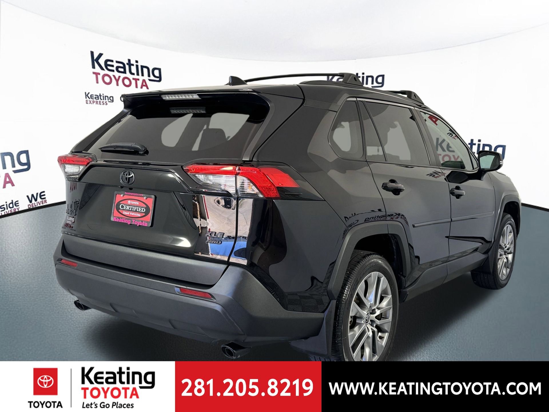 Certified 2022 Toyota RAV4 XLE Premium image 6