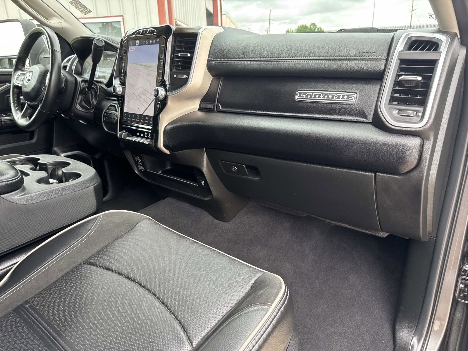 Used 2024 RAM 2500 Laramie AWD/4WD image 12