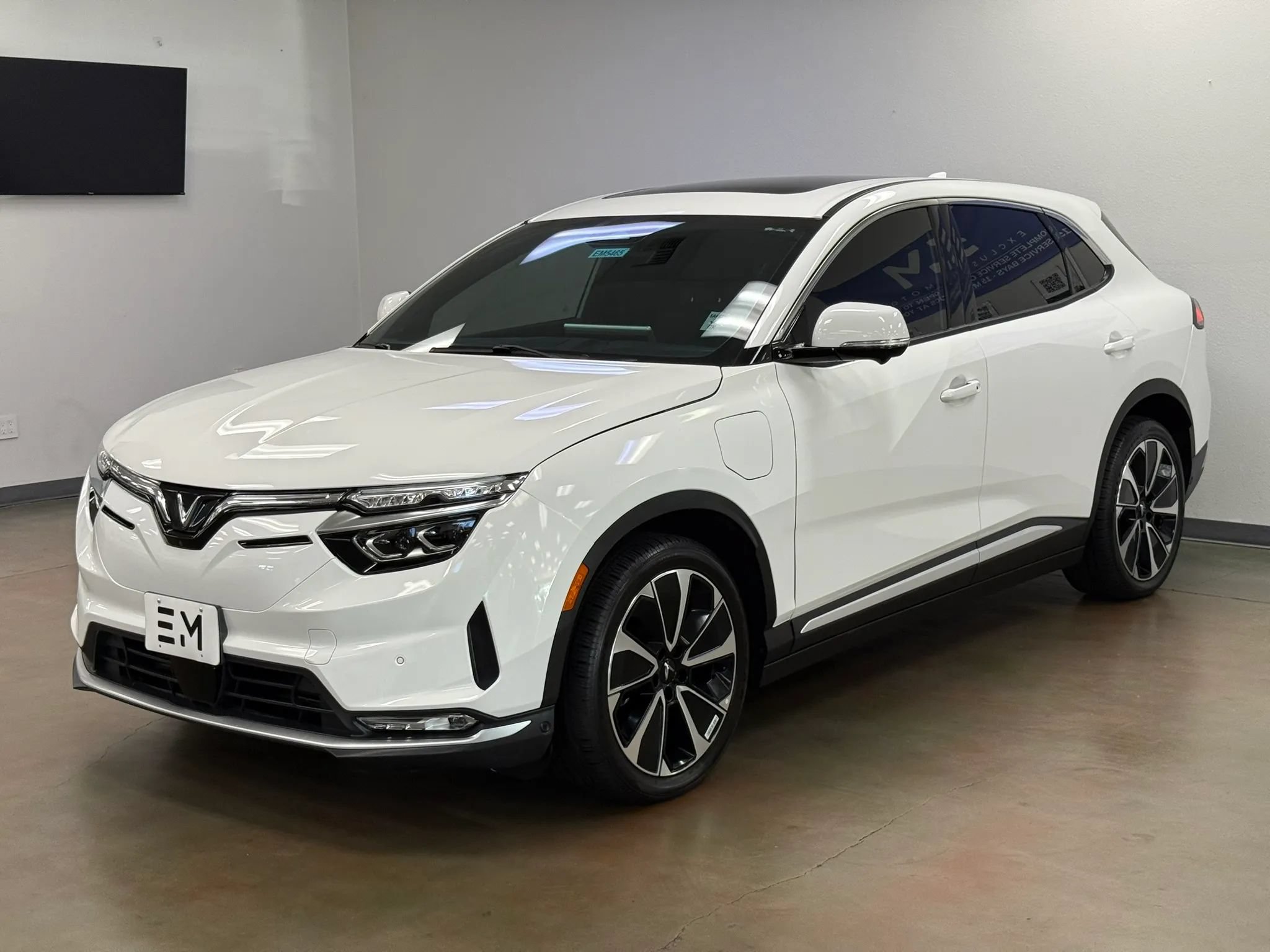 Used 2024 VinFast VF 8 Plus AWD/4WD image 4