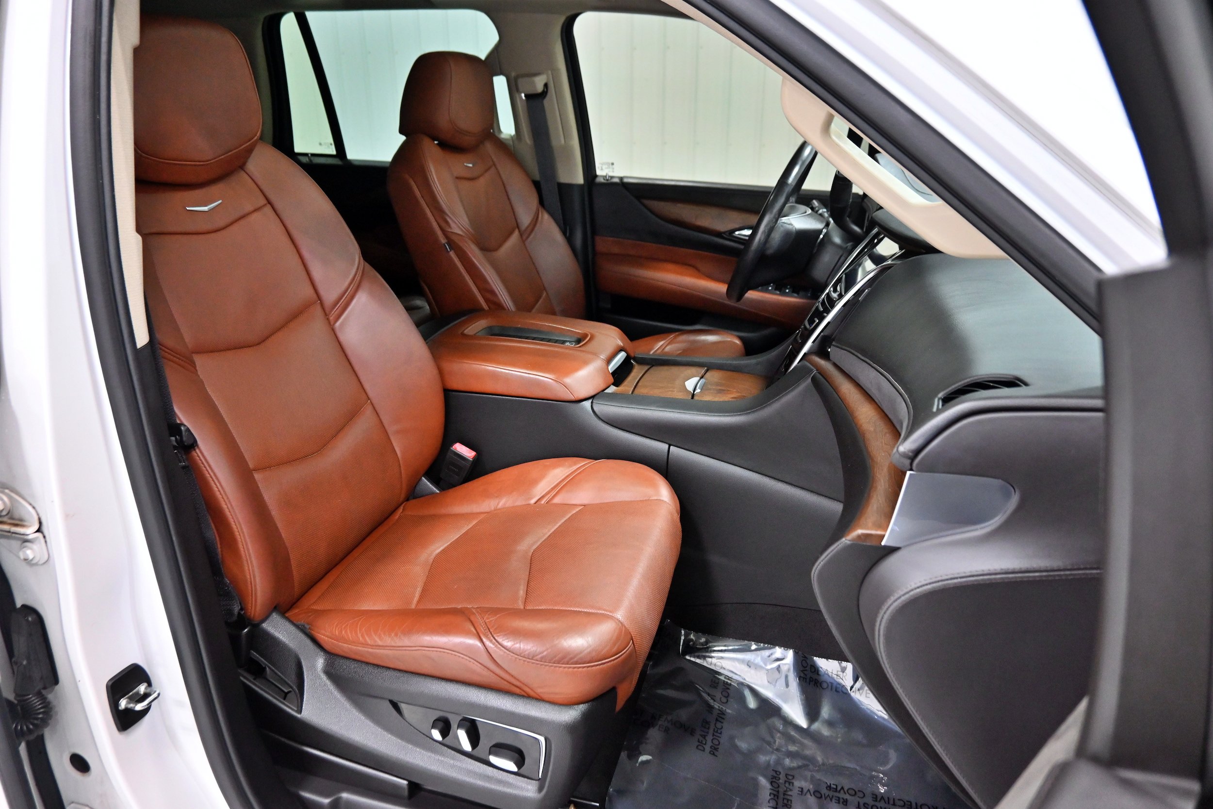 Used 2019 Cadillac Escalade Premium Luxury AWD/4WD image 30