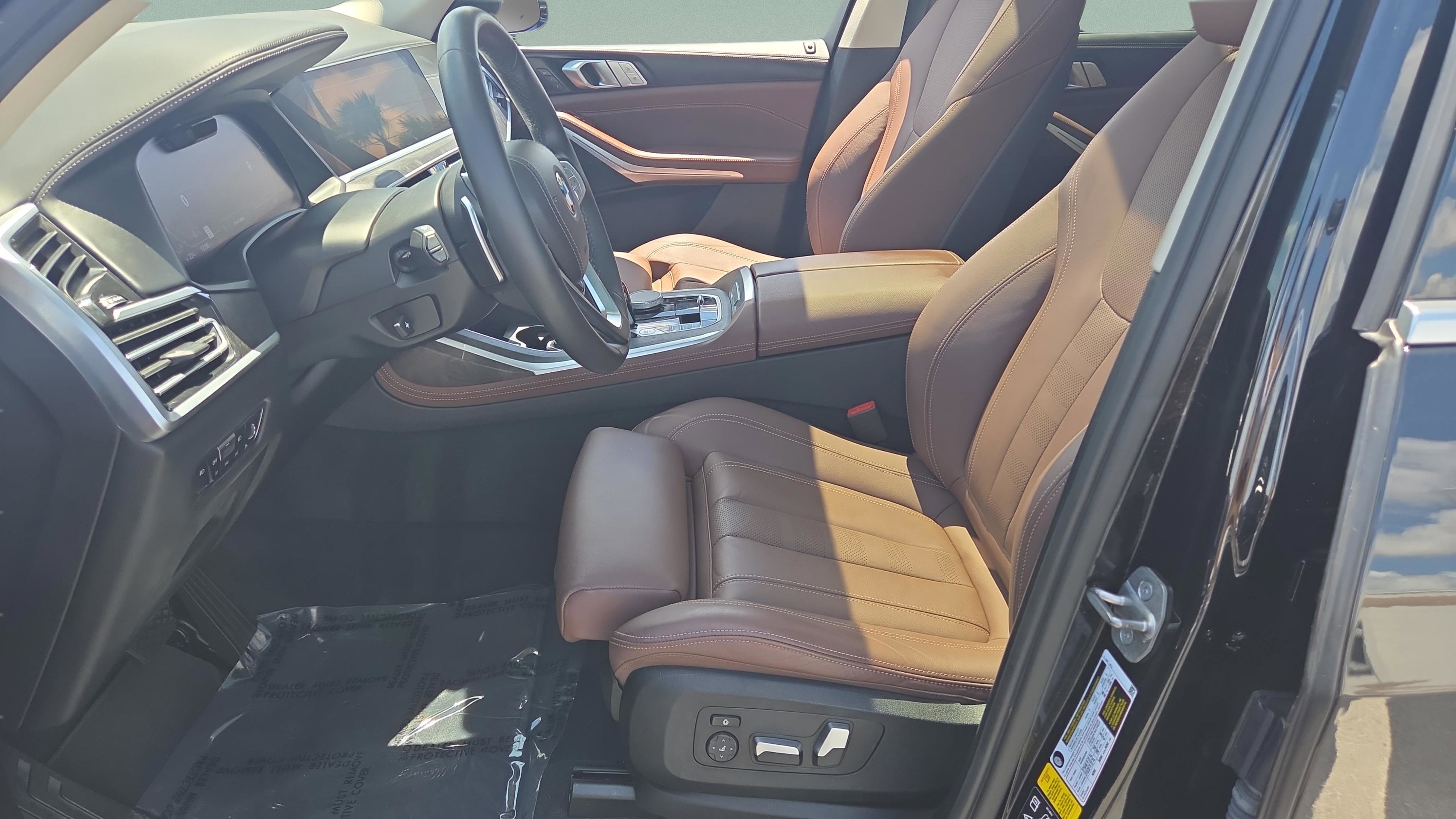 Used 2022 BMW X7 xDrive40i w/ Premium Package AWD/4WD image 9