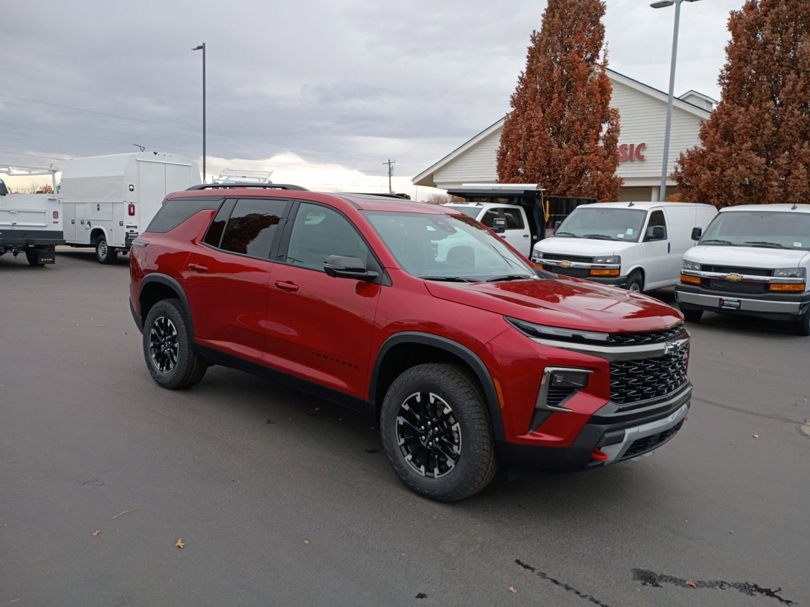 New 2026 Chevrolet Traverse Z71 w/ Driver Confidence Package image 9