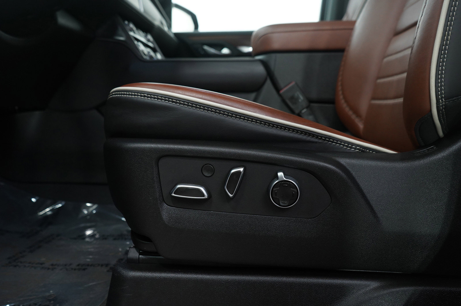 Used 2024 GMC Yukon Denali Ultimate image 24