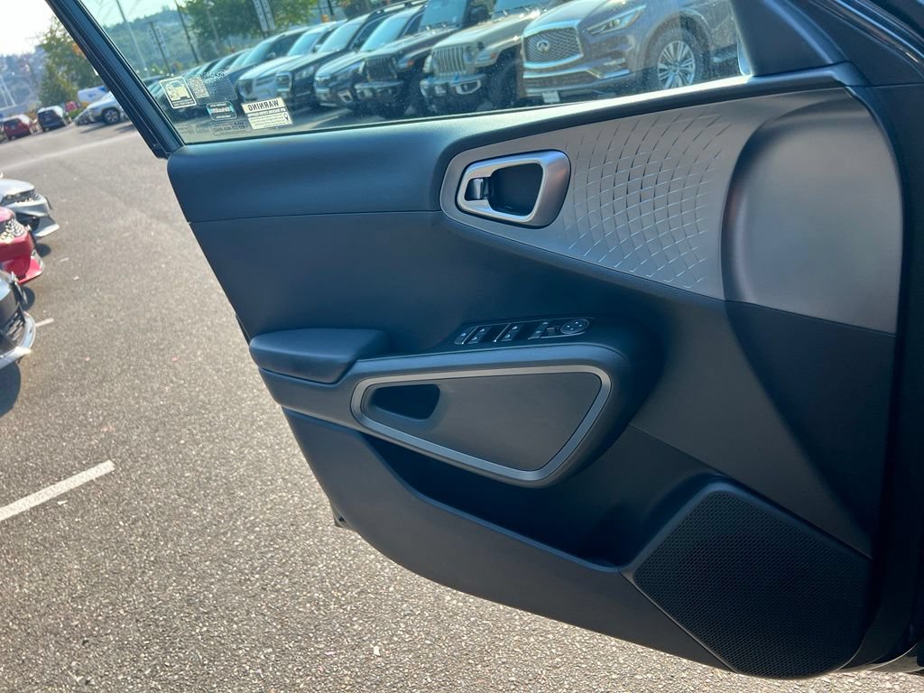 Certified 2023 Kia Soul EX FWD image 19