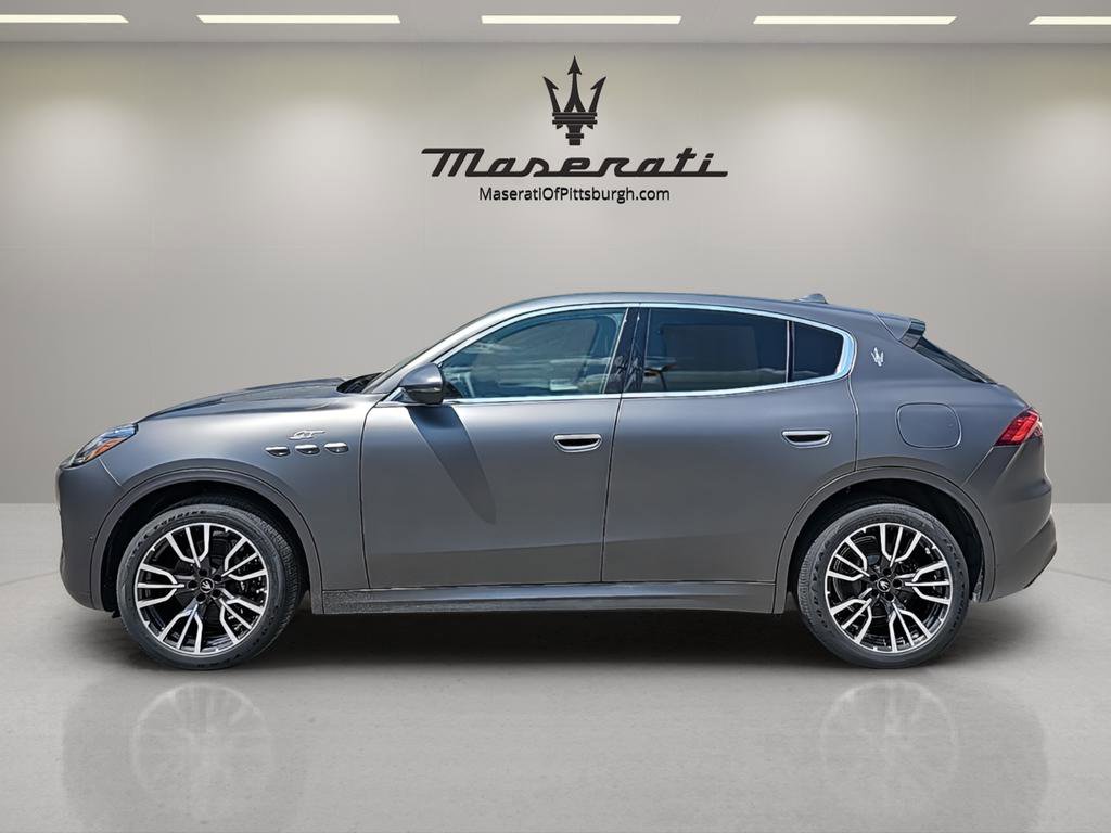 New 2023 Maserati Grecale GT image 8