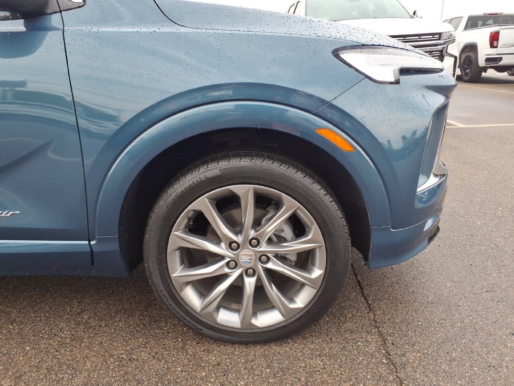 Used 2024 Buick Encore GX Avenir w/ Avenir Convenience Package AWD/4WD image 24