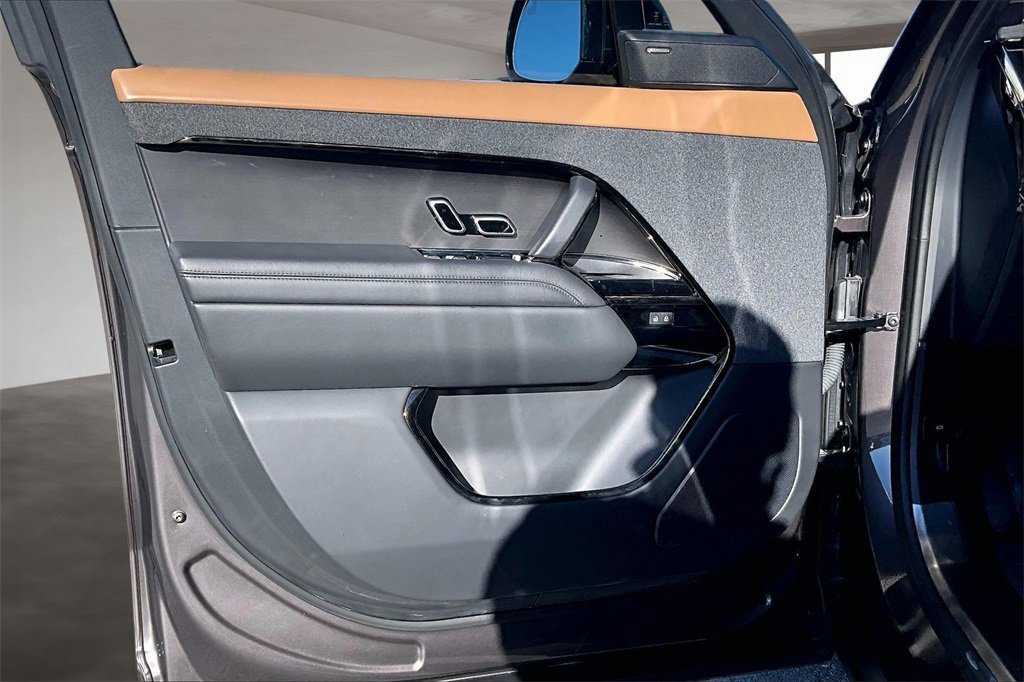 Used 2024 Land Rover Range Rover Sport Dynamic SE image 18