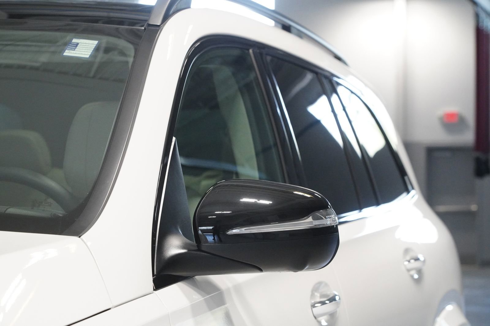 Used 2023 Mercedes-Benz GLS 580 4MATIC image 7