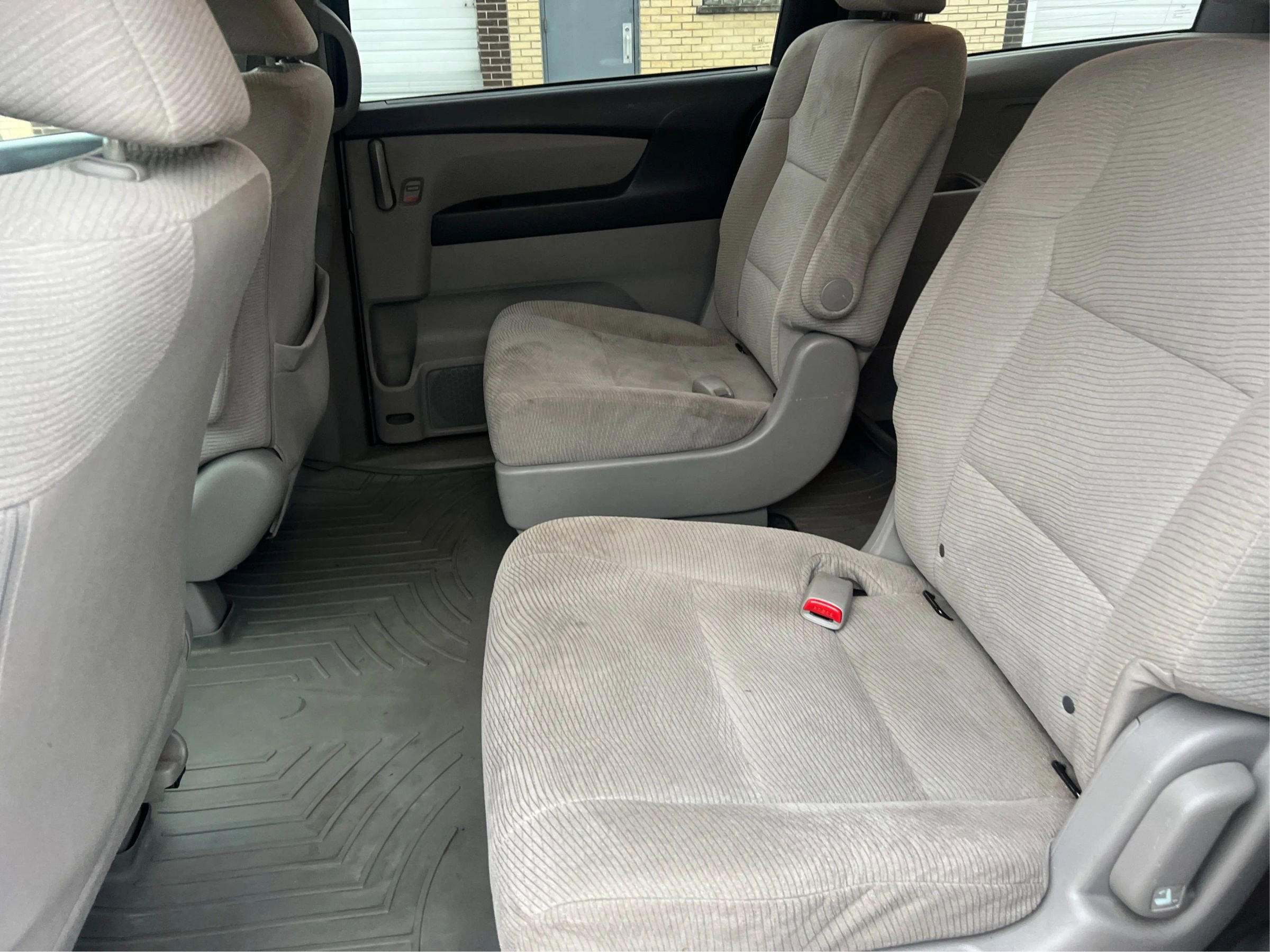 Used 2012 Honda Odyssey LX image 11