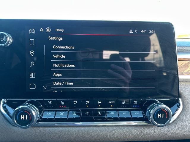 Used 2024 GMC Canyon Denali image 39