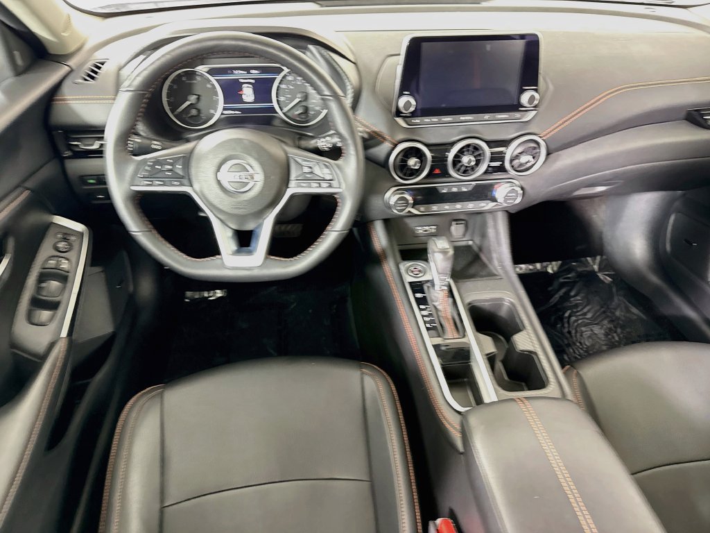 Used 2023 Nissan Sentra SR w/ SR Premium Package FWD image 4