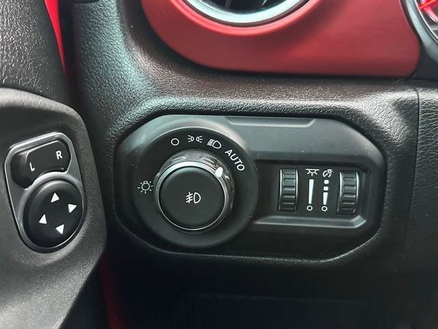 Used 2022 Jeep Wrangler Unlimited Rubicon w/ Steel Bumper Group image 16