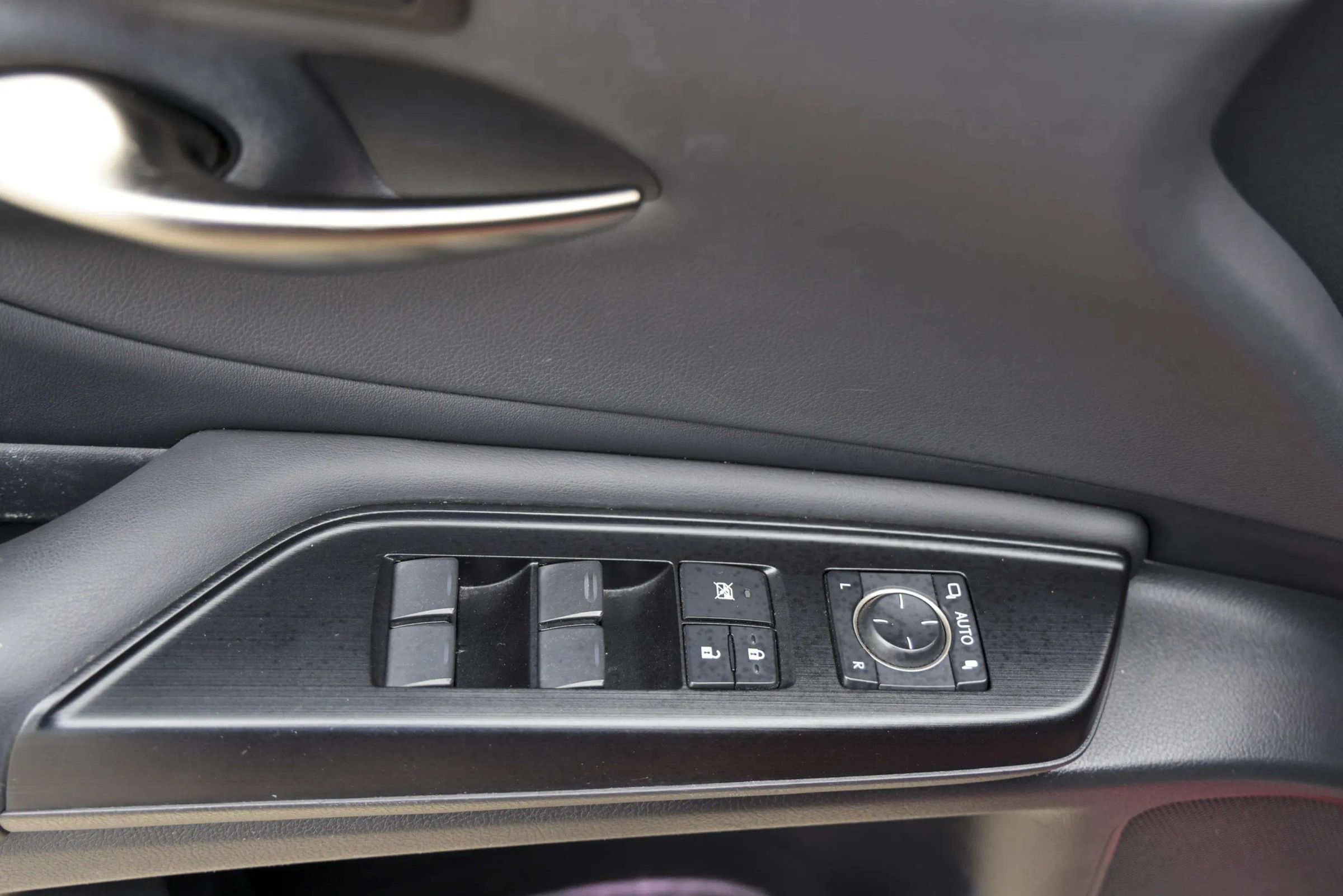 Used 2020 Lexus ES 350 F Sport w/ Accessory Package 2 image 16