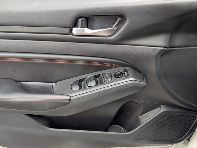 Used 2022 Nissan Altima 2.5 SR image 38