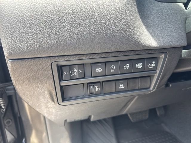 New 2026 Toyota Tundra Limited AWD/4WD image 14