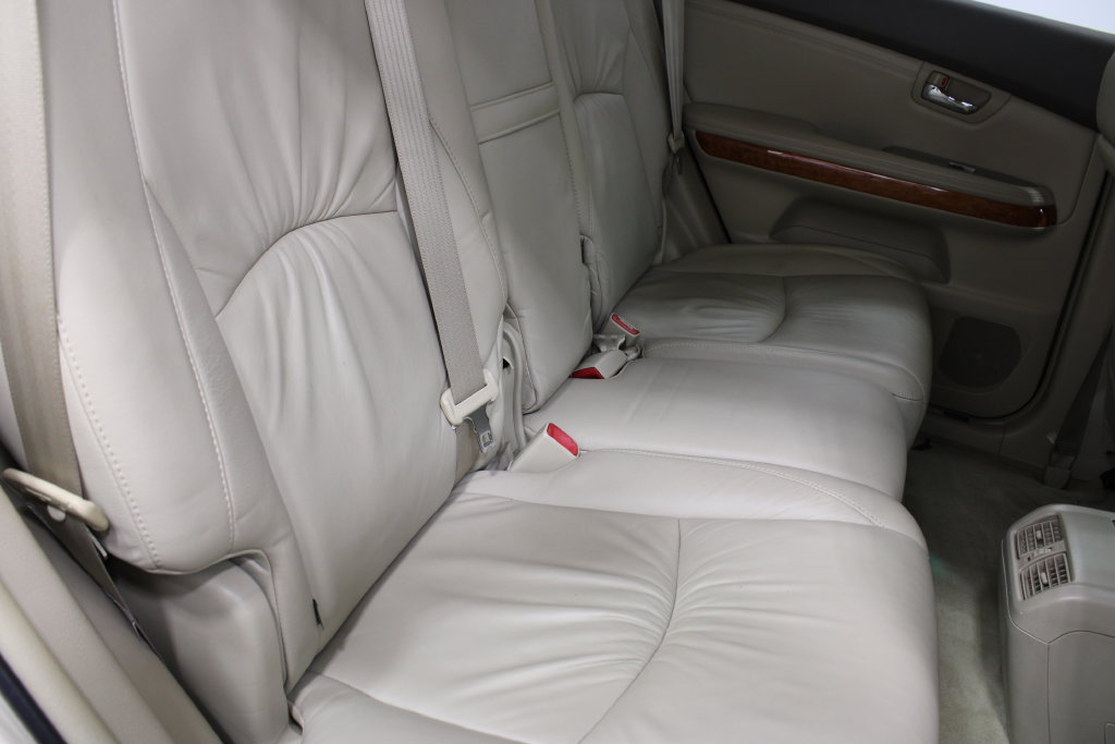 Used 2004 Lexus RX 330 FWD image 19