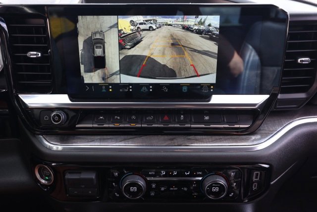 Used 2023 Chevrolet Silverado 1500 LTZ image 29