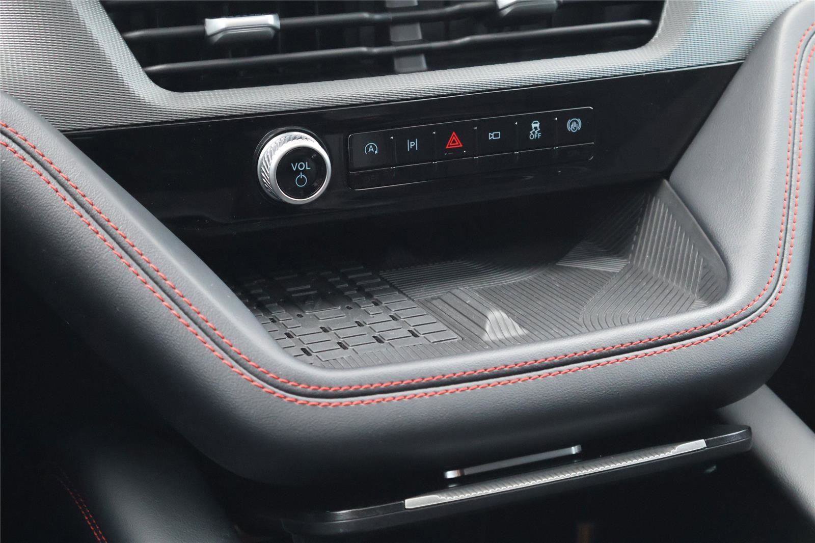 Certified 2025 Ford Explorer ST image 23