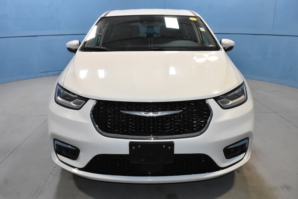 Used 2023 Chrysler Pacifica Touring-L FWD image 24