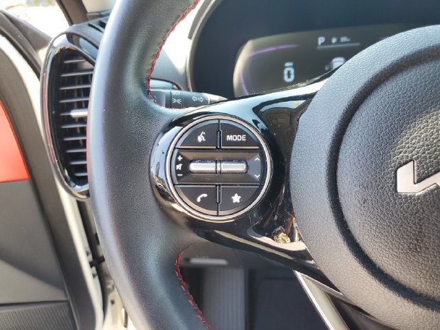 Used 2025 Kia Soul GT-Line FWD image 28