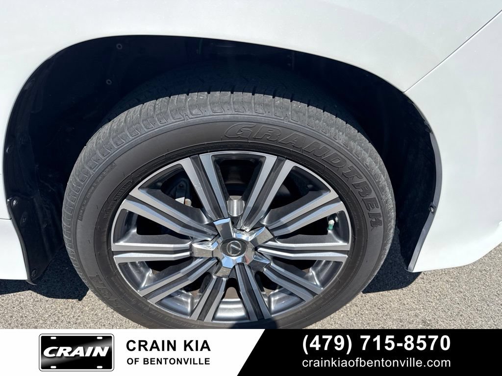 Used 2016 Lexus LX 570 4WD w/ Luxury Package image 9