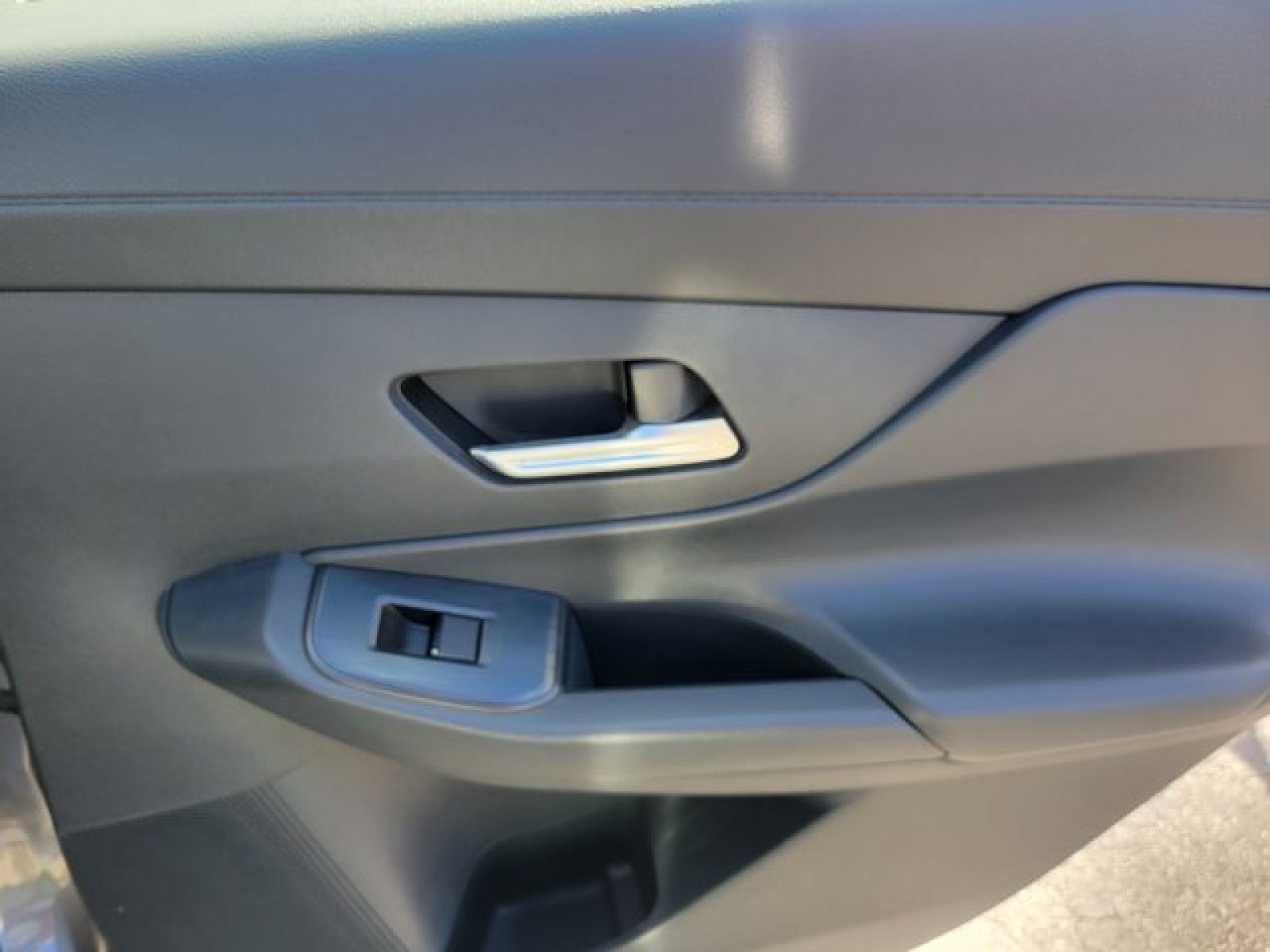 Used 2026 Nissan Sentra SR w/ Floor Mat Package FWD image 35