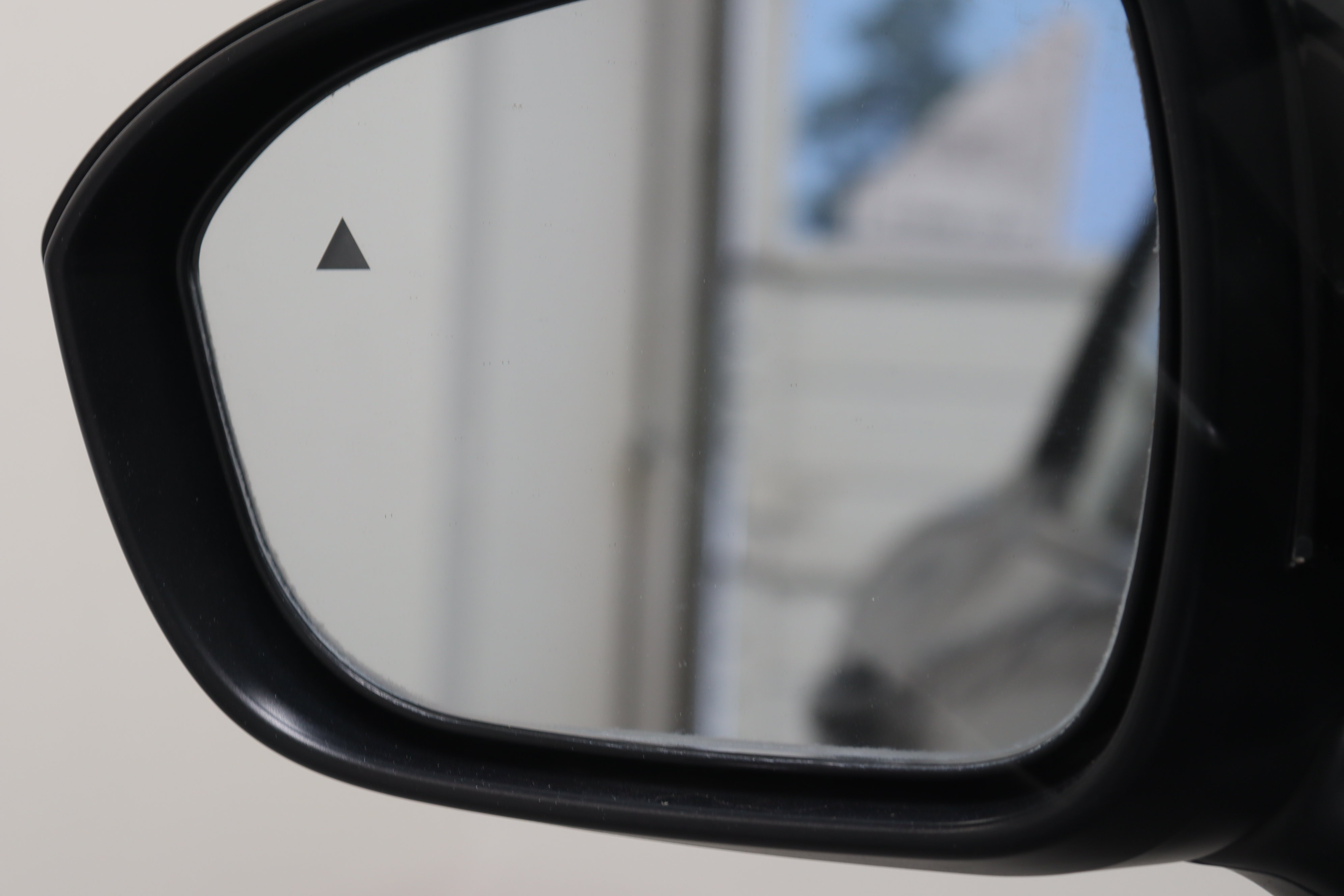 Used 2025 Nissan Kicks S FWD image 21