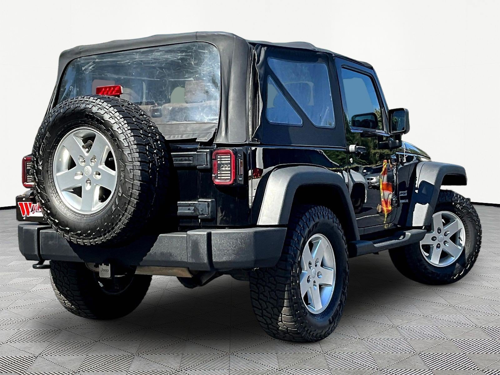 Used 2012 Jeep Wrangler Sport AWD/4WD image 6