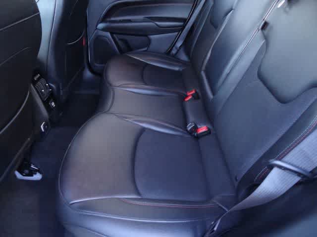 Used 2025 Jeep Compass Trailhawk AWD/4WD image 7