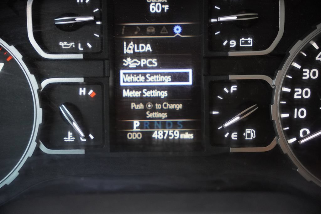 Used 2021 Toyota Tundra SR5 AWD/4WD image 7