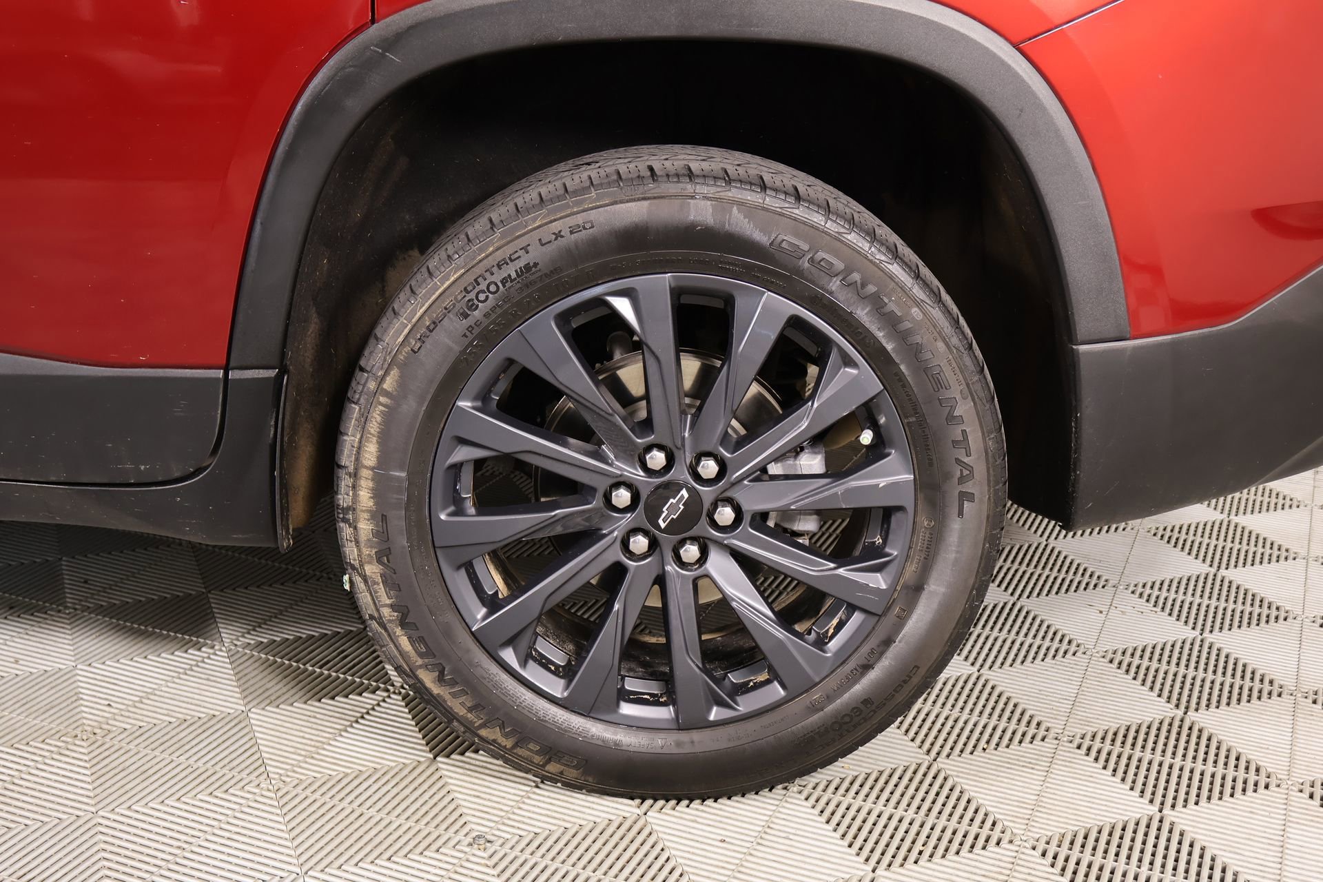 Used 2022 Chevrolet Traverse RS w/ LPO, Floor Liner Package image 19