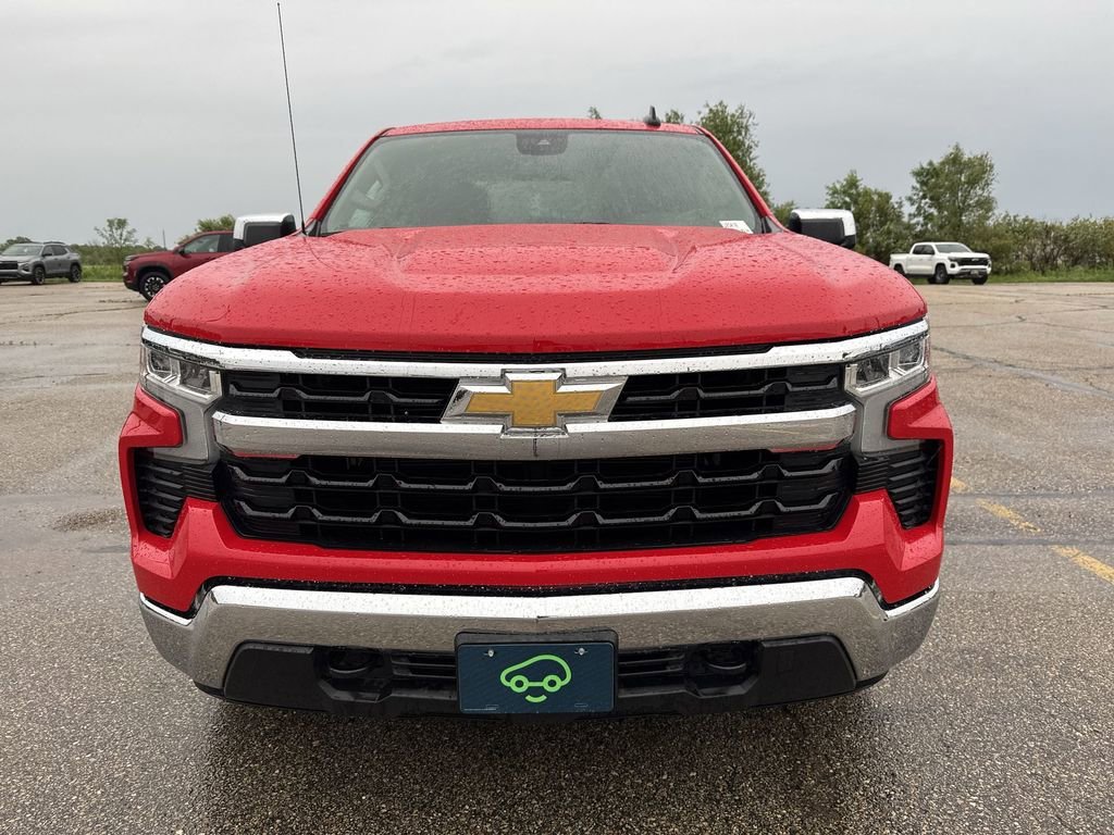Certified 2025 Chevrolet Silverado 1500 LT AWD/4WD image 2