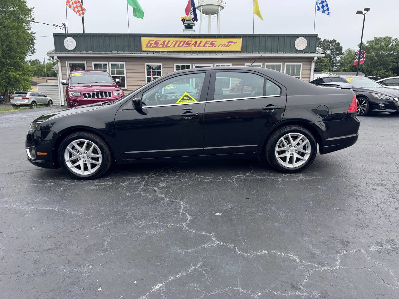 Used 2010 Ford Fusion SEL FWD image 2