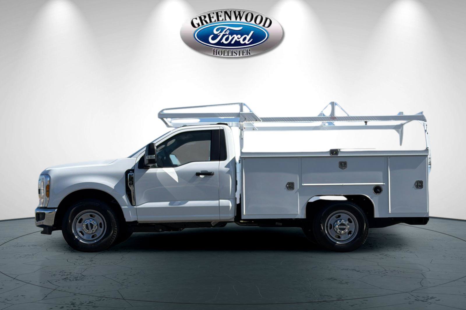 New 2026 Ford F350 XL w/ XL Chrome Package RWD image 7
